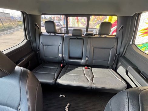 Used 2021 Ford F150 Lariat w/ Max Trailer Tow Package image 18