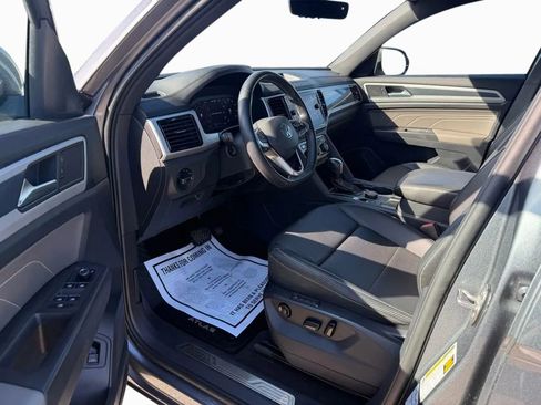 Used 2022 Volkswagen Atlas Cross Sport SEL image 11