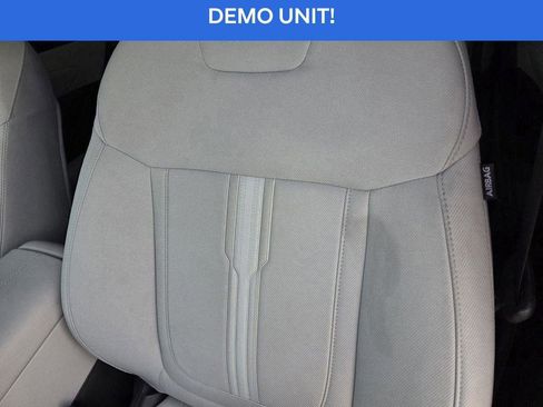 Used 2025 Hyundai Tucson SEL FWD image 16