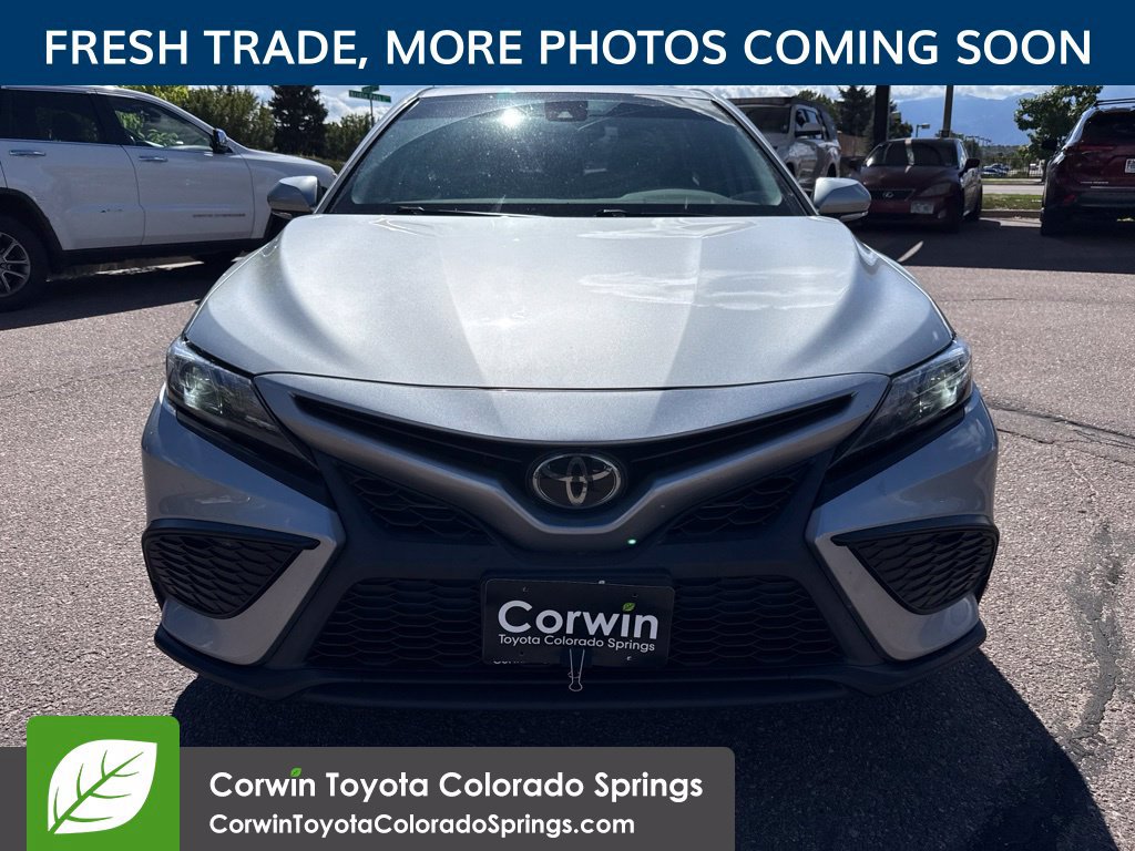 Used 2023 Toyota Camry SE AWD/4WD image 2