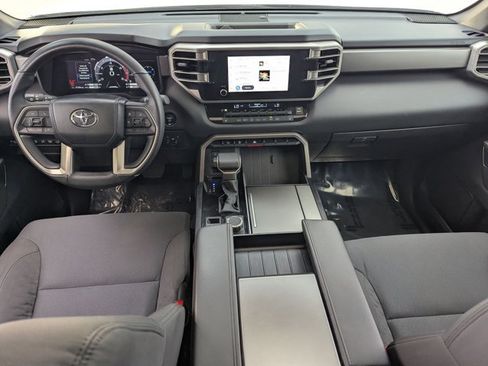 Certified 2025 Toyota Sequoia SR5 AWD/4WD image 17