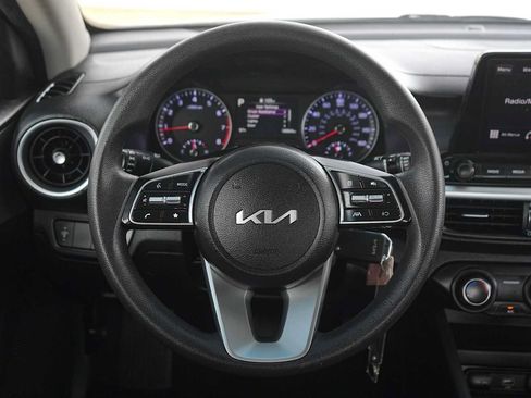 Used 2024 Kia Forte LXS FWD image 16