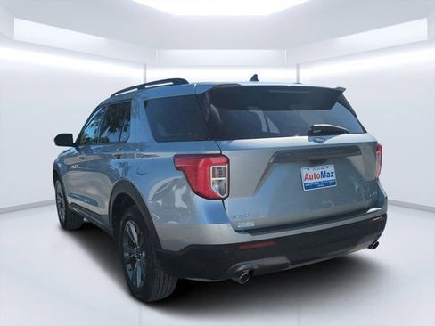 Used 2023 Ford Explorer XLT w/ Equipment Group 202A AWD/4WD image 5
