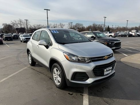 Certified 2020 Chevrolet Trax LS image 3