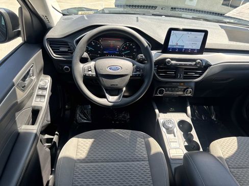 Used 2022 Ford Escape SE w/ SE Sport Appearance Package FWD image 8