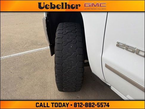 Used 2019 Chevrolet Silverado 2500 LTZ w/ Duramax Plus Package AWD/4WD image 20