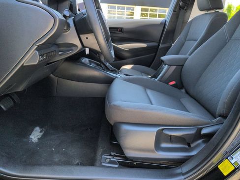 Used 2023 Toyota Corolla LE FWD image 19