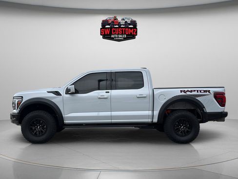Used 2025 Ford F150 Raptor image 4