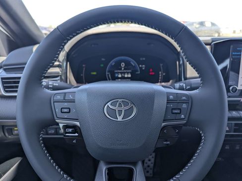 New 2026 Toyota Camry SE FWD image 25