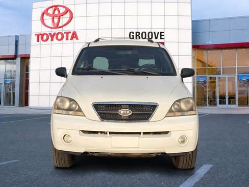 Used 2006 Kia Sorento 2WD image 9
