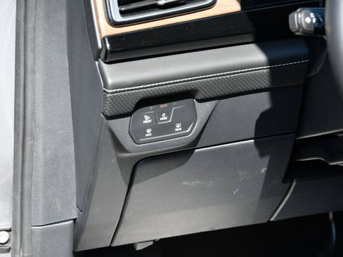 Used 2026 Volkswagen Atlas SE FWD image 10