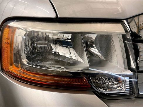 Used 2017 Ford Expedition XLT image 29