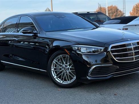 Used 2023 Mercedes-Benz S 580 4MATIC Sedan w/ Warmth & Comfort Package image 6
