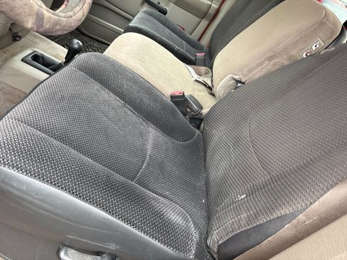 Used 2004 Dodge Ram 1500 Truck SLT w/ Quad Cab Value Group image 19