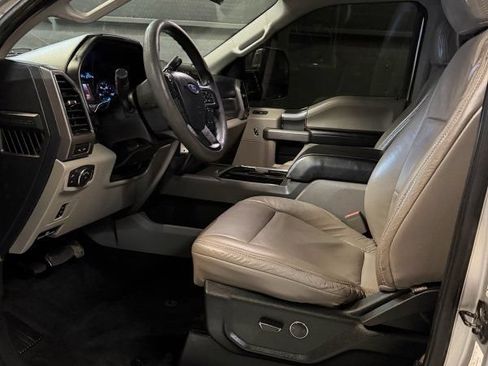 Used 2019 Ford F350 XLT w/ XLT Premium Package AWD/4WD image 9