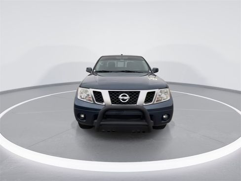 Used 2019 Nissan Frontier PRO-4X image 3