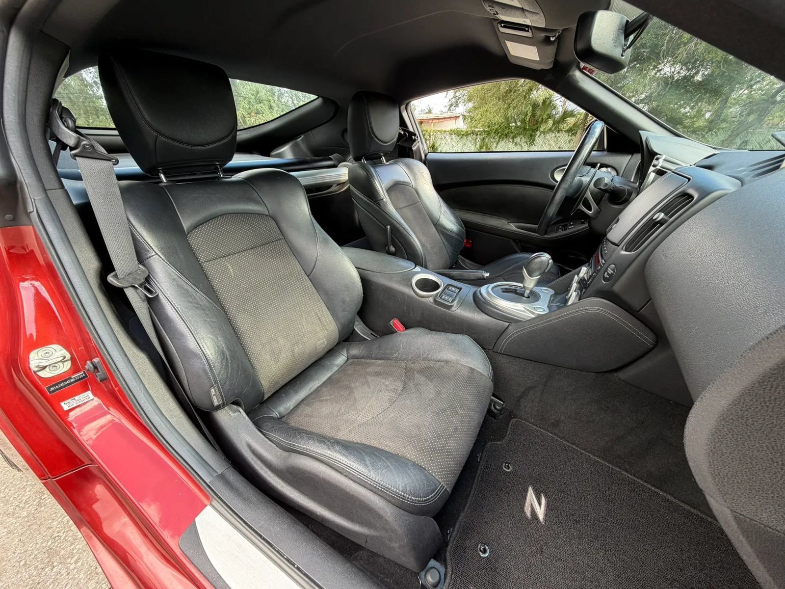 Used 2014 Nissan 370Z Touring w/ Sport Package RWD image 6