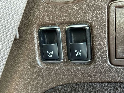 Used 2017 Mercedes-Benz GLS 450 4MATIC image 11