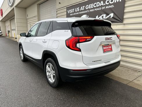 Used 2021 GMC Terrain SLE image 6
