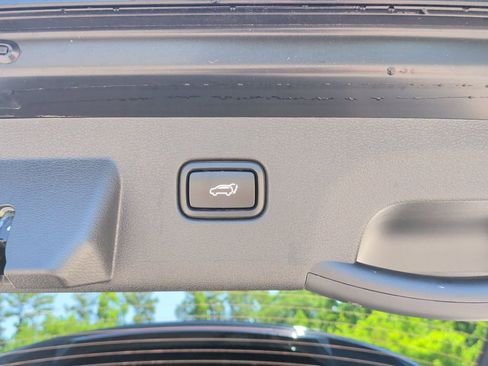 Used 2025 Kia Sportage SX FWD image 29