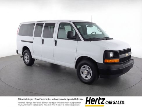 Used 2025 Chevrolet Express 3500 LT w/ LT Preferred Equipment Group RWD image 1