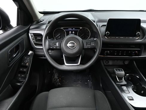 Used 2024 Nissan Rogue S image 14