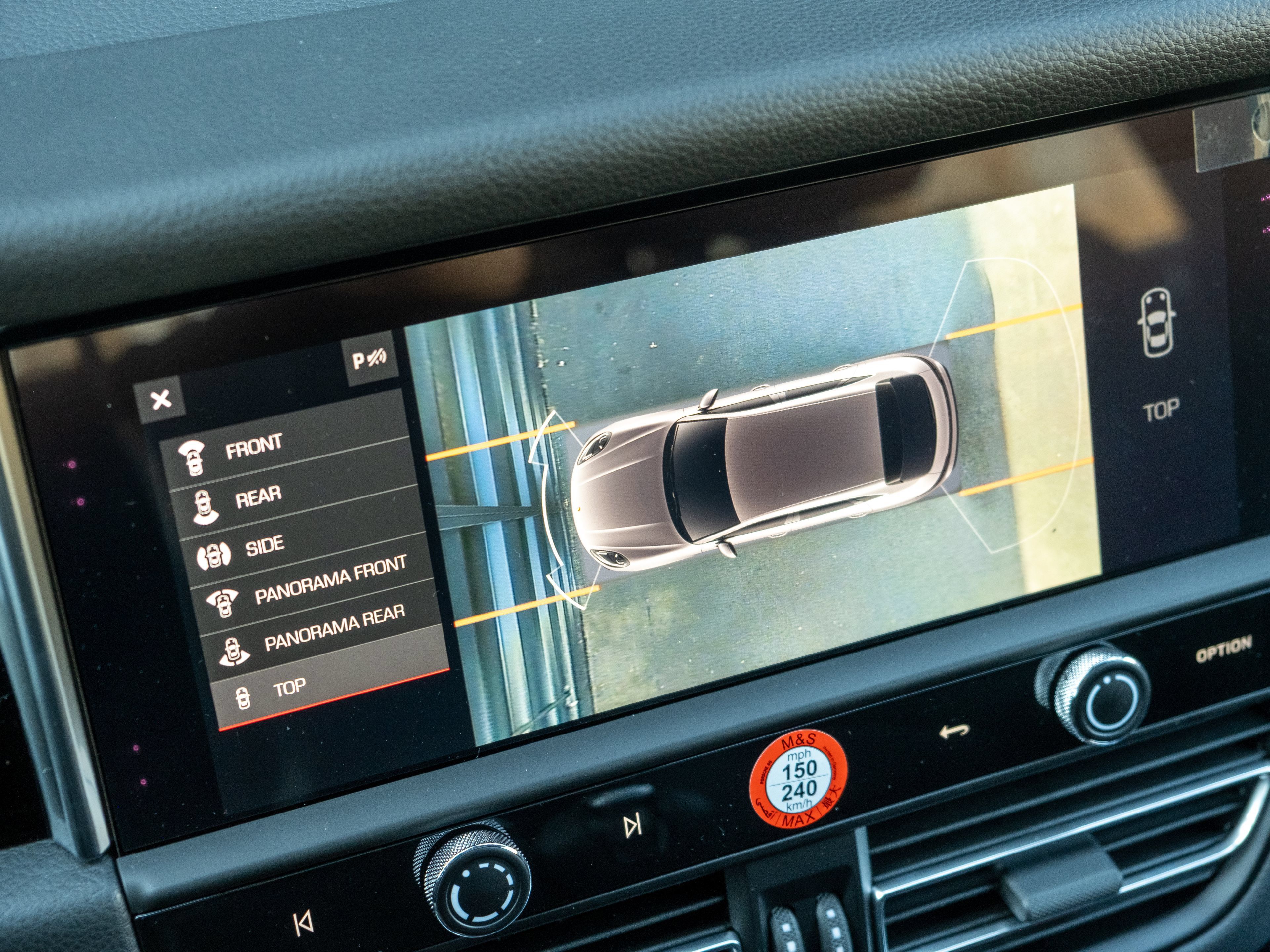 Certified 2026 Porsche Macan AWD/4WD image 30