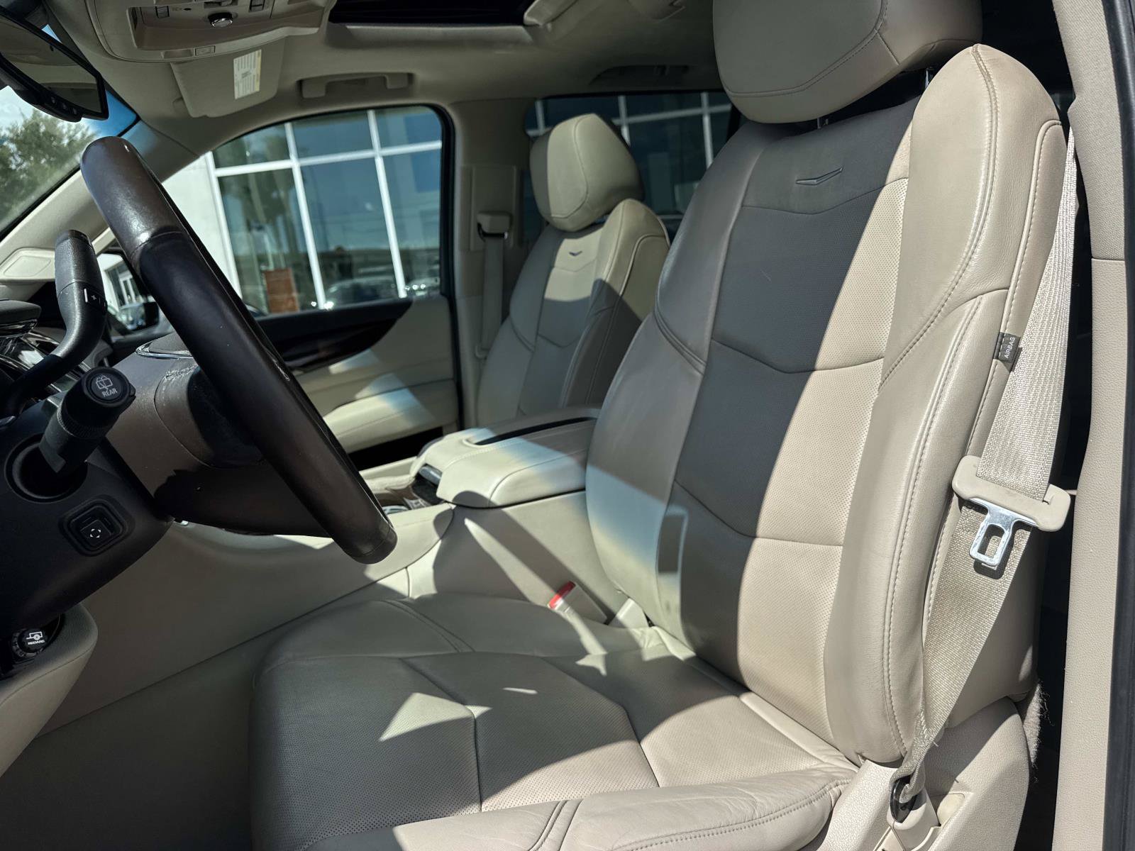 Used 2016 Cadillac Escalade ESV Premium AWD/4WD image 16