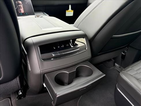 Used 2026 Cadillac Escalade Platinum Sport AWD/4WD image 12