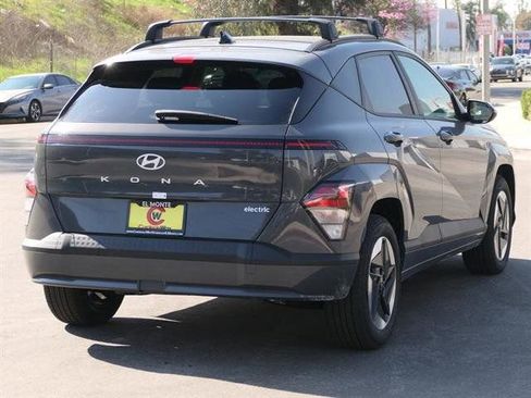 New 2025 Hyundai Kona SEL image 2