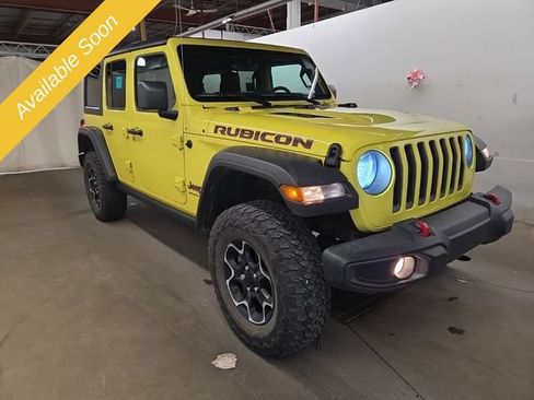 Used 2023 Jeep Wrangler Unlimited Rubicon w/ Cold Weather Group AWD/4WD image 5
