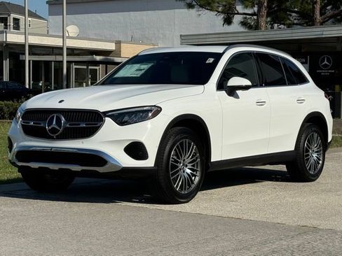 Certified 2025 Mercedes-Benz GLC 300 image 6