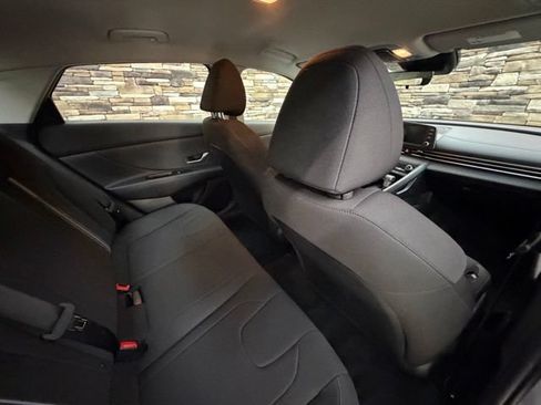 Certified 2023 Hyundai Elantra SEL FWD image 28