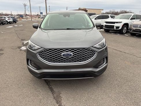 Used 2024 Ford Edge SEL image 8