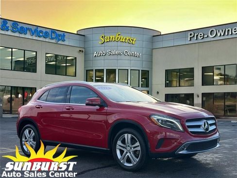 Used 2016 Mercedes-Benz GLA 250 4MATIC image 1