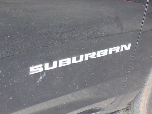 Used 2024 Chevrolet Suburban High Country AWD/4WD image 6