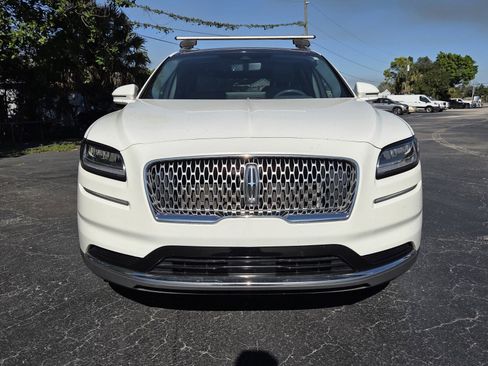 Used 2021 Lincoln Nautilus Reserve image 13