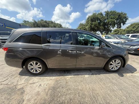 Used 2016 Honda Odyssey SE image 7