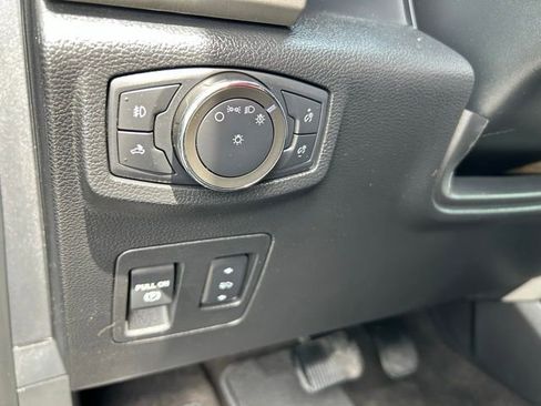 Used 2020 Ford F150 Lariat w/ Equipment Group 502A Luxury AWD/4WD image 27