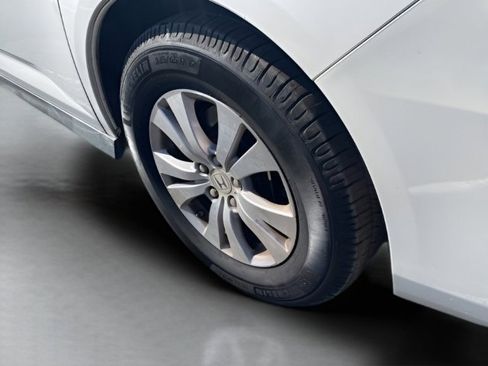 Used 2016 Honda Odyssey EX image 12