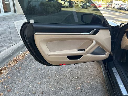 Used 2021 Porsche 911 Targa 4S Heritage Design image 39