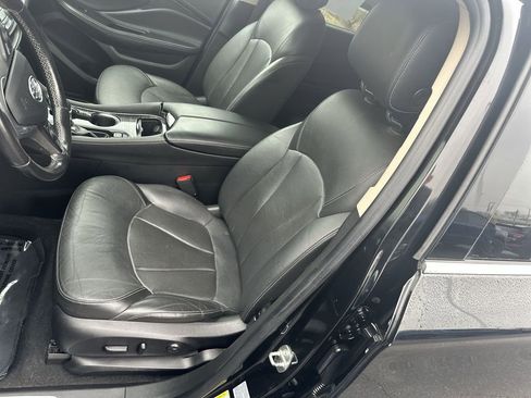 Used 2017 Buick Envision Essence image 13