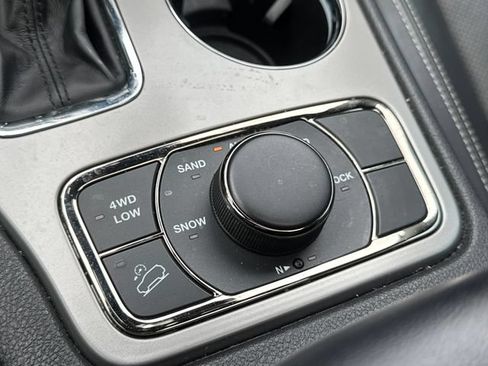 Used 2021 Jeep Grand Cherokee Limited w/ Quick Order Package 28K 80th AWD/4WD image 31