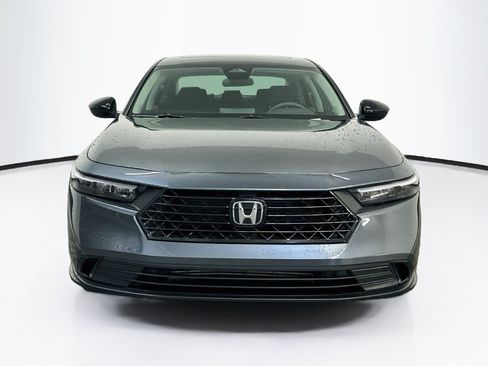Used 2025 Honda Accord SE image 2