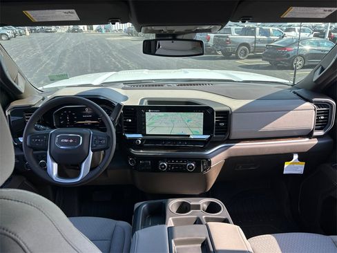 New 2026 GMC Sierra 3500 SLE image 29