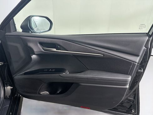 Used 2025 Toyota Camry LE image 33