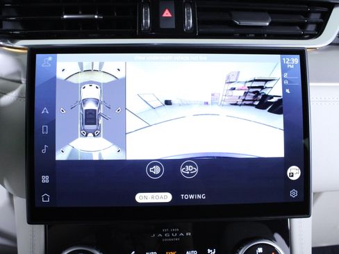 Used 2026 Jaguar F-PACE R-Dynamic S image 28