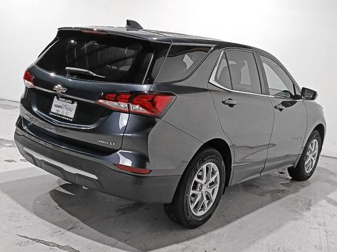 Used 2023 Chevrolet Equinox LT w/ Driver Convenience Package AWD/4WD image 6