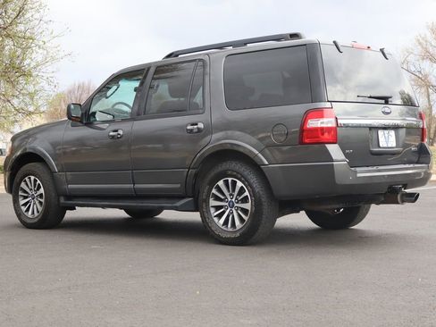 Used 2017 Ford Expedition XLT w/ Equipment Group 202A image 7