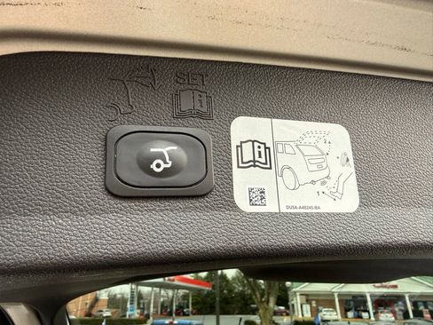 Used 2017 Ford Escape Titanium w/ Equipment Group 301A image 34